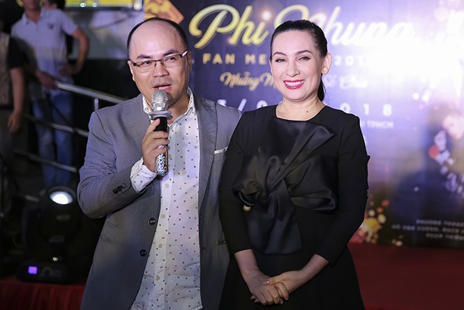 Con gái Phi Nhung lần đầu xuất hiện bên mẹ ở Việt Nam - ảnh 3