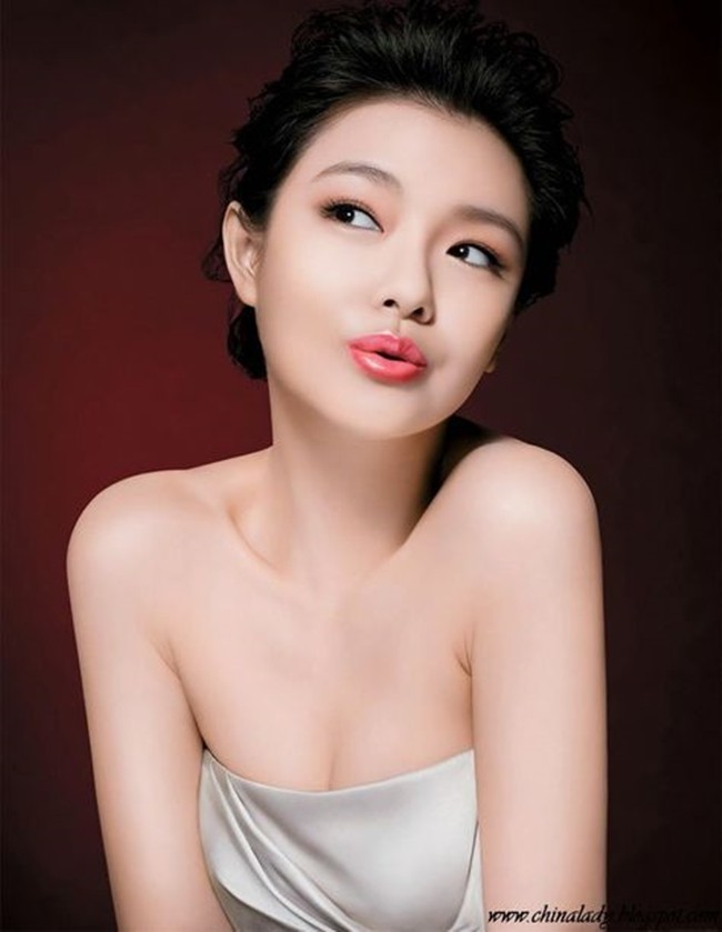 Đây là những mỹ nhân chi tiền khủng mua bảo hiểm 3 vòng - ảnh 7