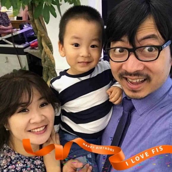 Cuộc sống hiện tại của 'Giáo sư Xoay' - người viết kịch bản Táo quân - ảnh 1