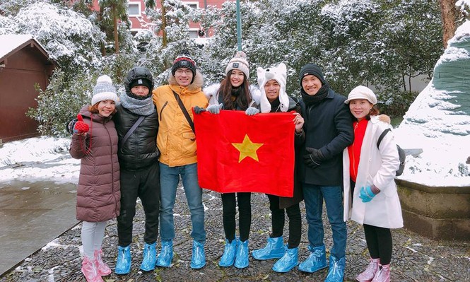 Cổ động viên ngồi xe lăn, truyền máu vẫn cuồng nhiệt cổ vũ U23 Việt Nam - ảnh 67