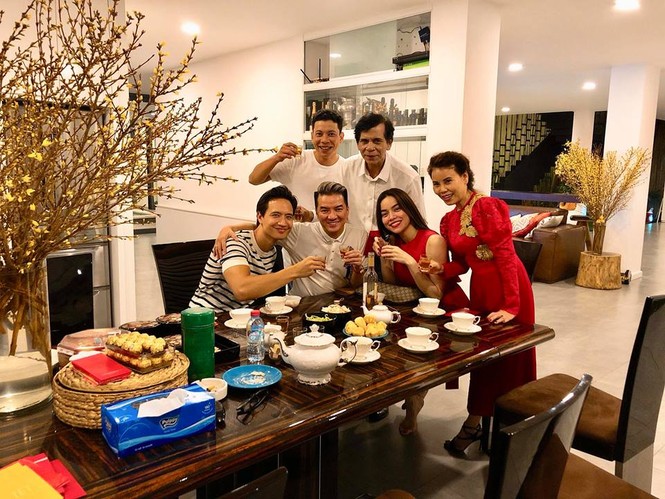 Kim Lý đón năm mới ngay tại nhà Hồ Ngọc Hà - ảnh 3