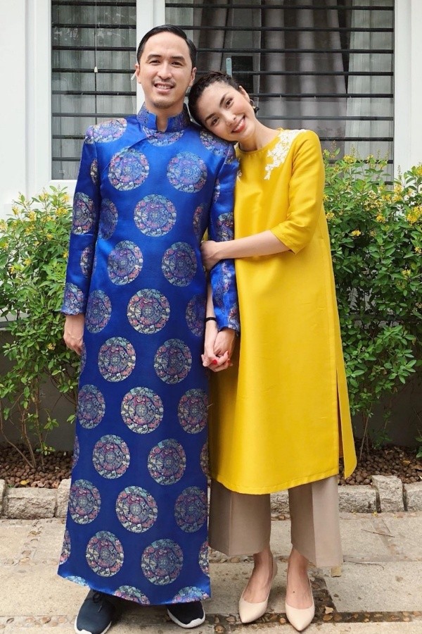 Các hoa hậu, á hậu cùng loạt sao Việt rạng rỡ đón Tết bên chồng - ảnh 1
