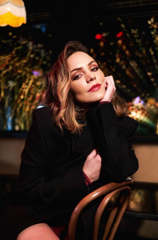 Ca sĩ thần thượng Mỹ Katharine McPhee đẹp nóng bỏng khó rời mắt - ảnh 7