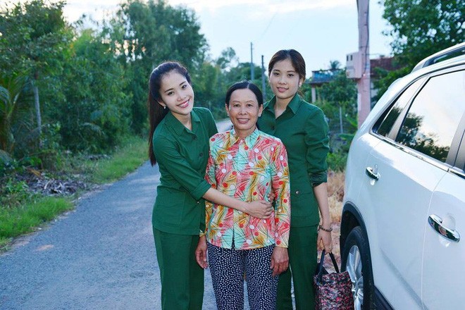Mẹ Nam Em: Trường Giang suốt ngày nói yêu thương Nam Em hết mình - ảnh 1