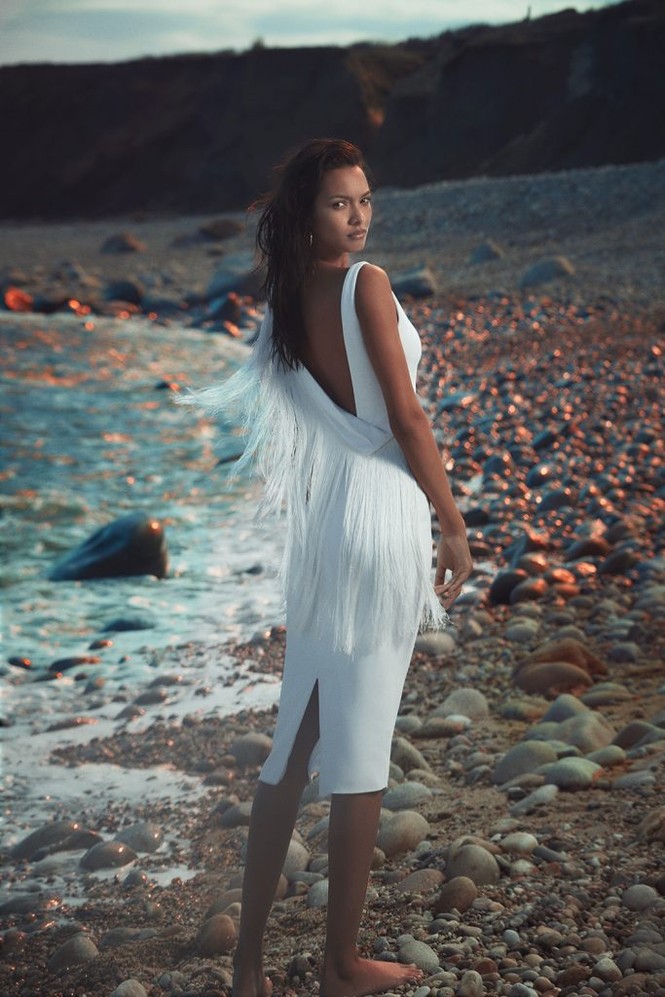 Mê mẩn ngắm Lais Ribeiro sexy đầy khiêu khích - ảnh 7