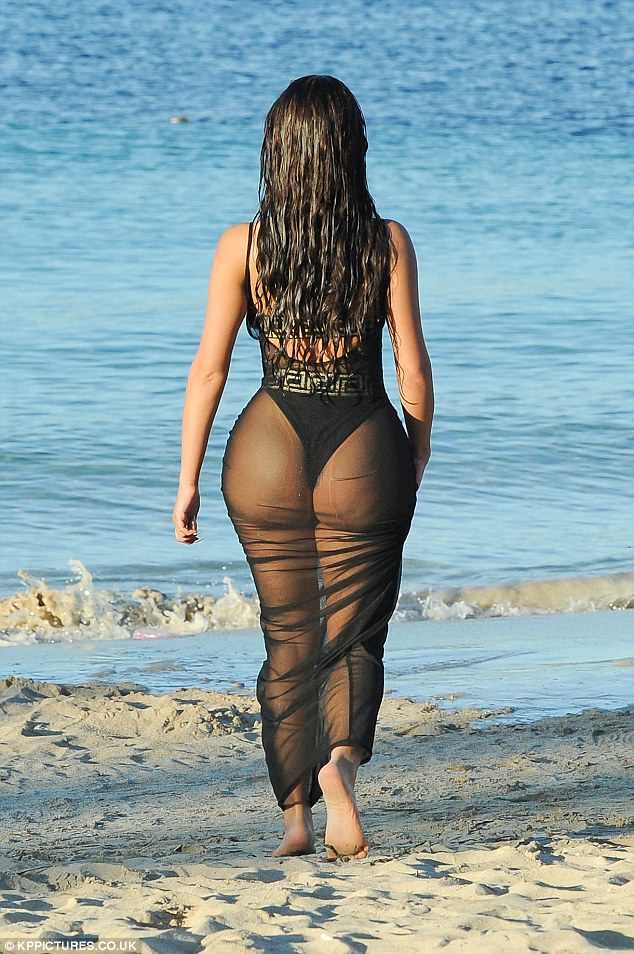 Mê mẩn ngắm đường cong 'nảy lửa' của Demi Rose - ảnh 4