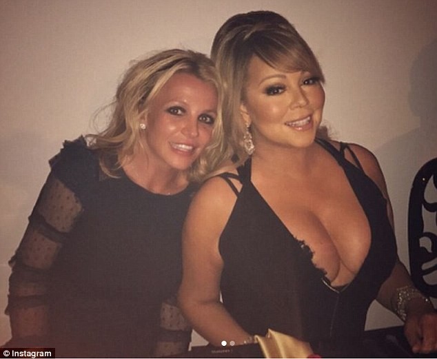 Mariah Carey khoe ảnh chụp hồi trẻ với Britney Spears 'gây bão' - ảnh 2