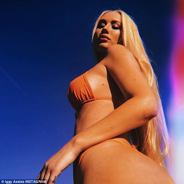 Iggy Azalea thoát y 'đốt mắt' người hâm mộ nhân dịp ra MV mới - ảnh 2