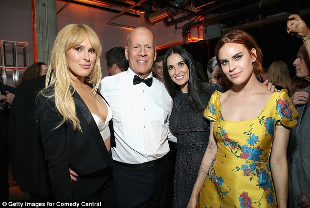 'Cặp đôi vàng Hollywood' Bruce Willis và Demi Moore bất ngờ 'tái hợp' - ảnh 5