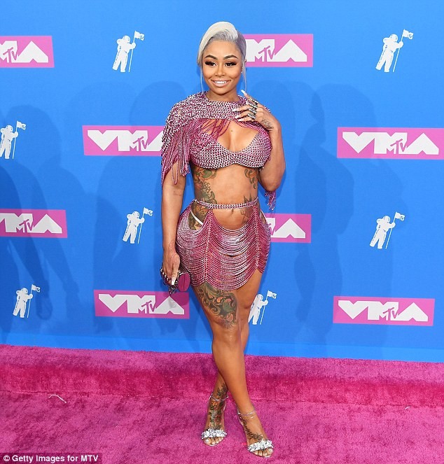 'Vũ nữ thoát y' Blac Chyna lại 'gây bão' khi mặc như không - ảnh 2