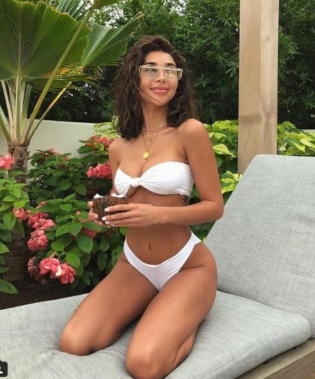 Nàng mẫu 9x Chantel Jeffries diện mốt không nội y xuống phố - ảnh 7