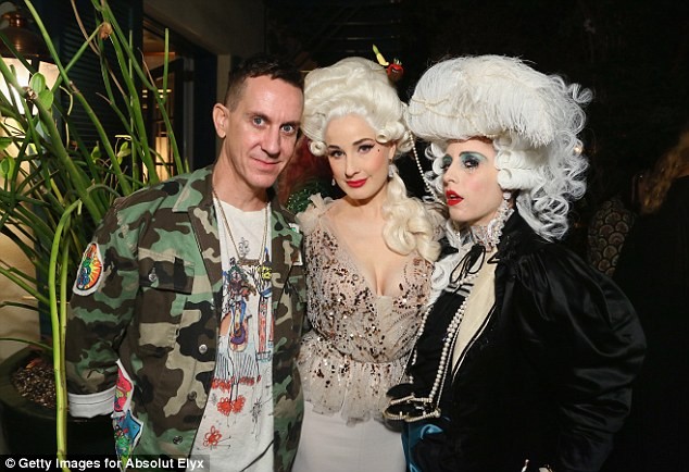 Gặp lại vũ nữ thoát y sexy nhất thế giới Dita Von Teese - ảnh 2