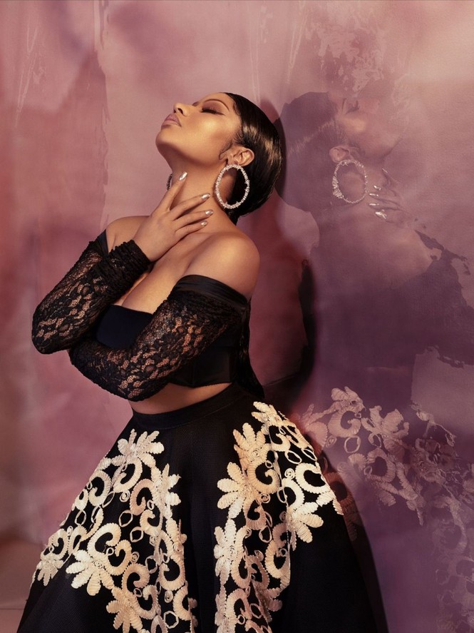 Nữ rapper Nicki Minaj khoe vóc dáng nóng 'bỏng mắt' - ảnh 1