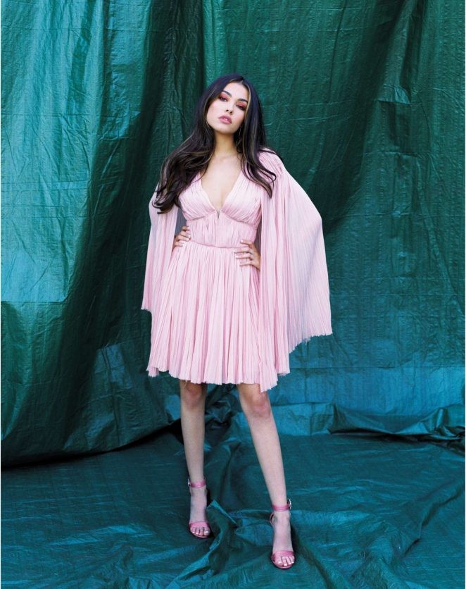 Nhan sắc mơn mởn của Madison Beer ở tuổi 19 - ảnh 8