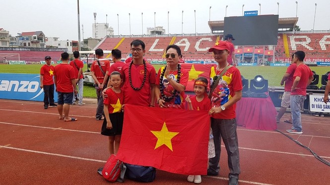 Hải Phòng: Cờ hoa rợp trời trước trận tứ kết Olympic Việt Nam - Syria - ảnh 7