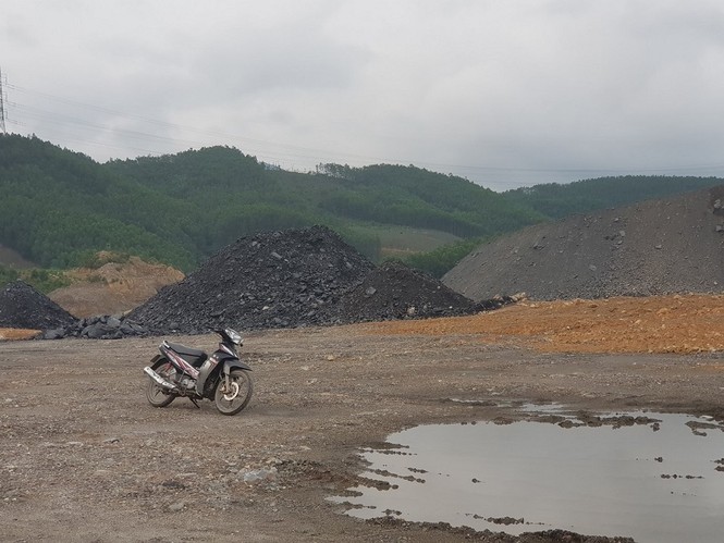 Công trường khai thác than trái phép: Sẽ xử lý người đứng đầu - ảnh 4