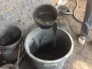 Đắk Nông chỉ đạo củng cố hồ sơ xử lý vụ nhuộm phế phẩm cà phê bằng pin - ảnh 2