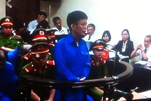 Phúc thẩm vụ Vinalines: Loay hoay ụ nổi hay tàu biển - ảnh 1