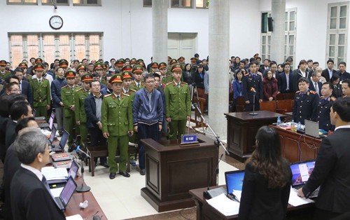 Nguyên Phó tổng PVN: Vừa nhận án tử lại đối diện 10-11 năm tù - ảnh 1