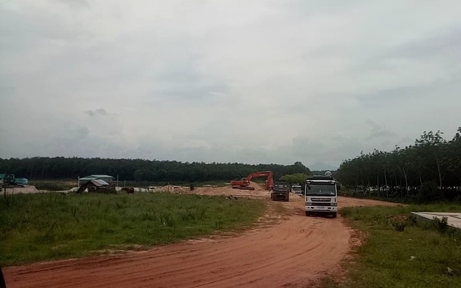 Cấp phép bến thủy nội địa: Cử tri hỏi, Sở GTVT trả lời vòng vo - ảnh 1