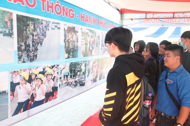 Văn hóa giao thông phải bằng những việc làm cụ thể - ảnh 5