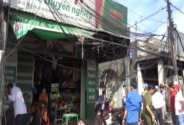 Vụ thảm nạn ở Bình Phước: Cả nhà thoát chết nhờ có bình chữa cháy - ảnh 2