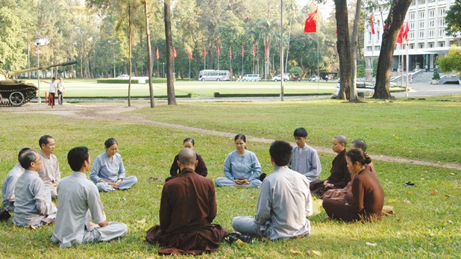 Chiêm ngẫm trong dinh Độc Lập - ảnh 1