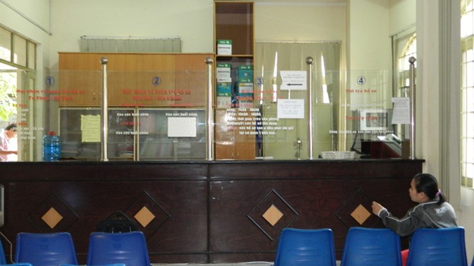 Sau Tết: Công sở vắng, karaoke “cháy” phòng - ảnh 2