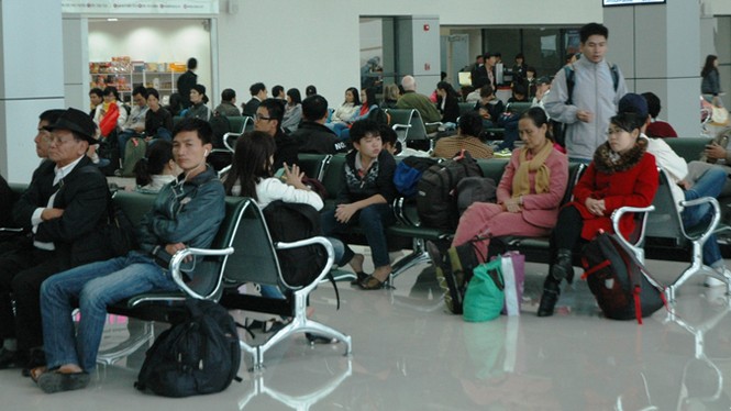 Sân bay - chuyển nhượng thế nào? - ảnh 1