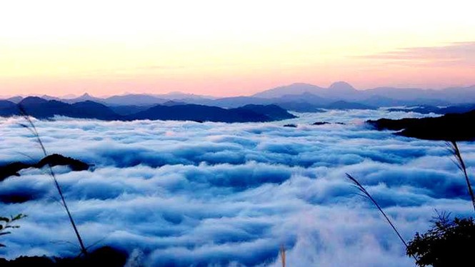 Ba người “khùng” trên đỉnh Quế - ảnh 1