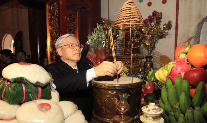 Biển người quy tụ về Giỗ Tổ - ảnh 1