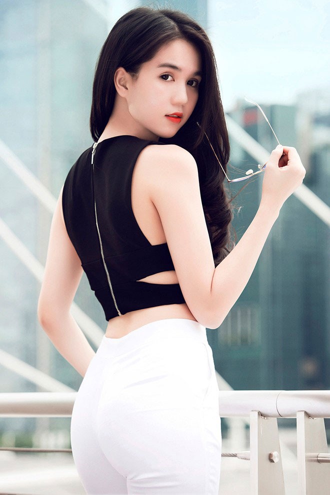 Em đẹp… Em có quyền? - ảnh 1