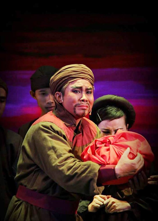 Nghệ sĩ thời “xã hội hóa” - Bài 1: “Chân ngoài” nuôi “chân trong” - ảnh 1