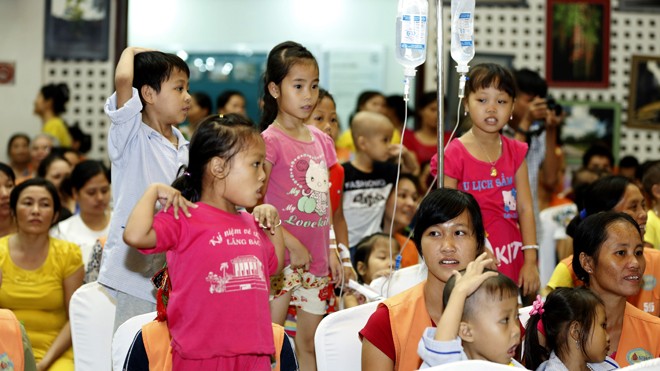 Bệnh nhi vui tết Trung thu - ảnh 2