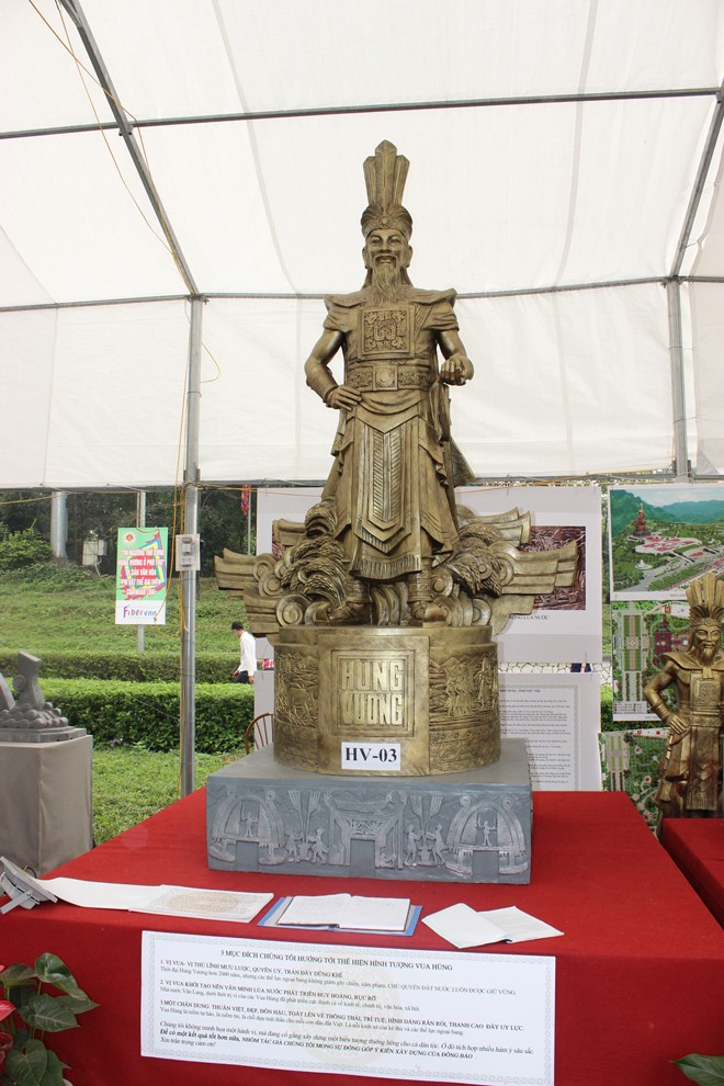 Chọn được hai mẫu tượng Hùng Vương - ảnh 2