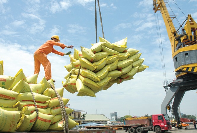 Tấn công “bức tường” điều kiện kinh doanh - ảnh 1