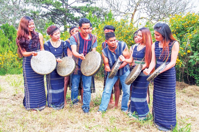 Mê đắm tiếng chiêng sơn nữ - ảnh 1