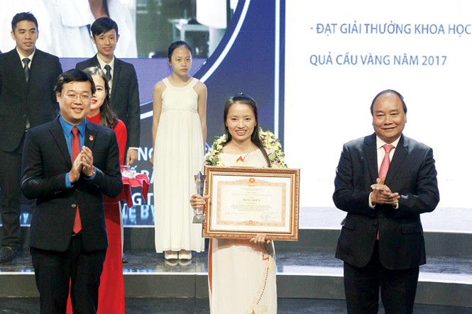 Giữ trong tim ngọn lửa cống hiến - ảnh 1