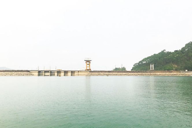 Nỗi niềm hồ Thác - ảnh 1