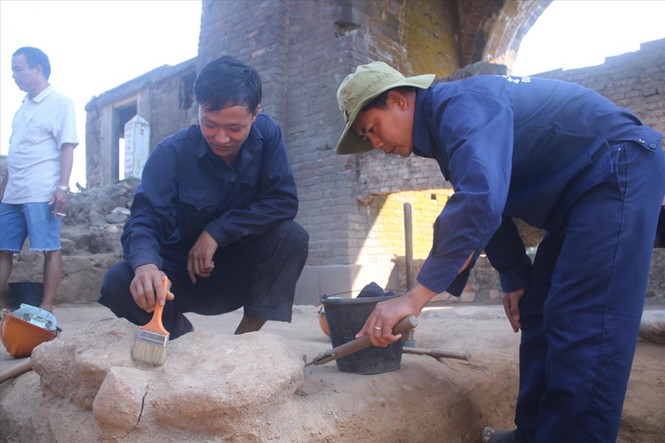 Bới tìm dấu xưa dưới nền Hải Vân quan - ảnh 1