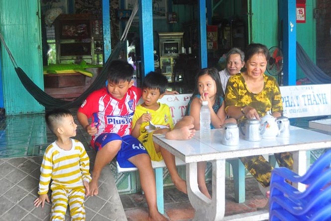 Nỗi ám ảnh mang tên ... sạt lở: Tha phương cầu thực - ảnh 1