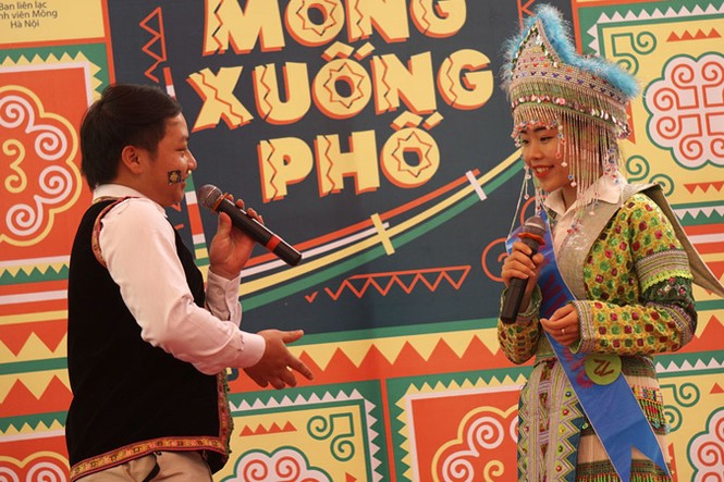 Khi người Mông xuống phố... Hà Nội - ảnh 3