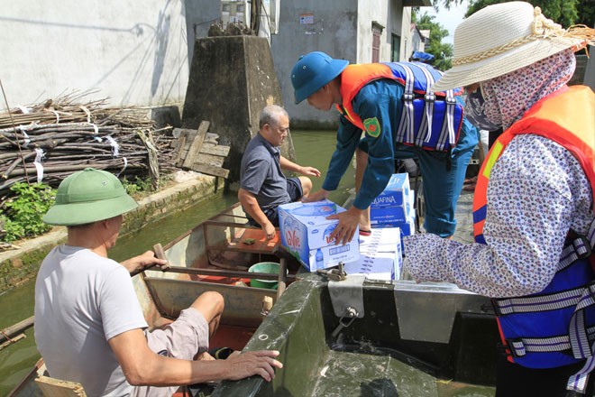 Vạn dân khốn khó vì mưa lũ kéo dài - ảnh 3
