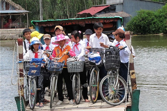 Thân phận giáo viên hợp đồng - ảnh 1