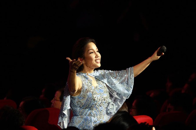 'Thời gian' của Mỹ Linh và Anh Em gần như hoàn hảo - ảnh 1