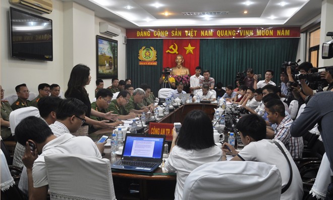 Chủ quán cà phê Xin Chào: 'Tôi mừng rơi nước mắt' - ảnh 1