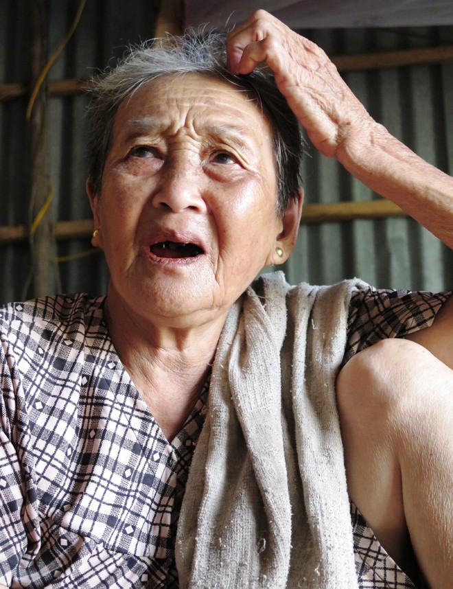 Nông dân bán đảo Cà Mau bơi trong nước biển dâng - ảnh 1