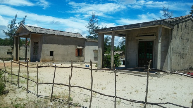 Chơi vơi khai trường - ảnh 1