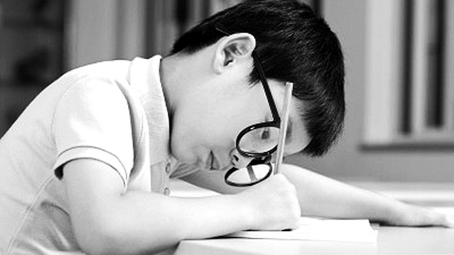 Cận thị có thể khiến thế hệ tương lai mù sớm - ảnh 1