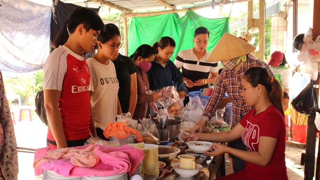 Mê hoặc nồi bánh canh đằm vị biển - ảnh 1
